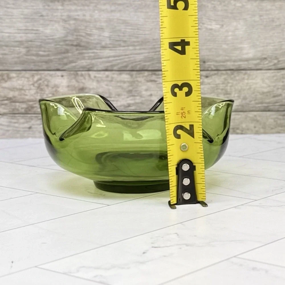Indiana Glass Avocado Green Diamond Point Ruffled Serving Bowls - Set of 8
